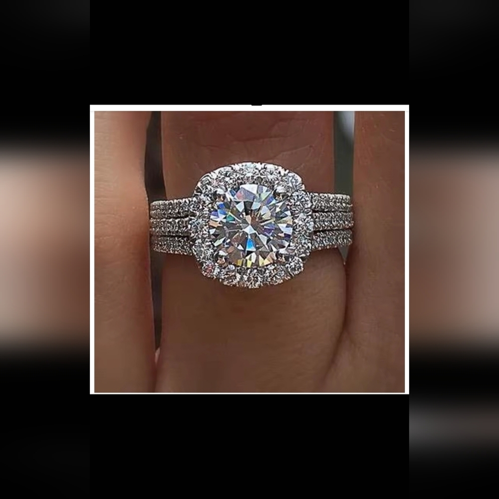925 Sterling Silver Simulated Diamond Ring - Picture 6 of 6